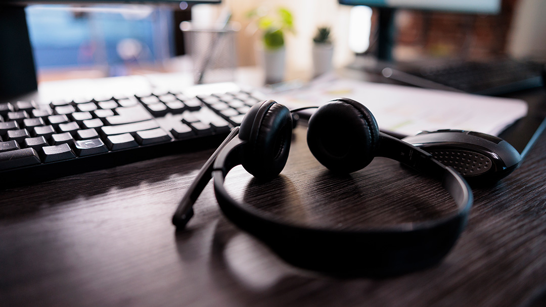 Optimizing Call Center Staffing:  Insights and Strategies for Managers